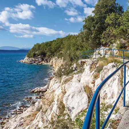 Apartment Awesome In With Wifi Dramalj